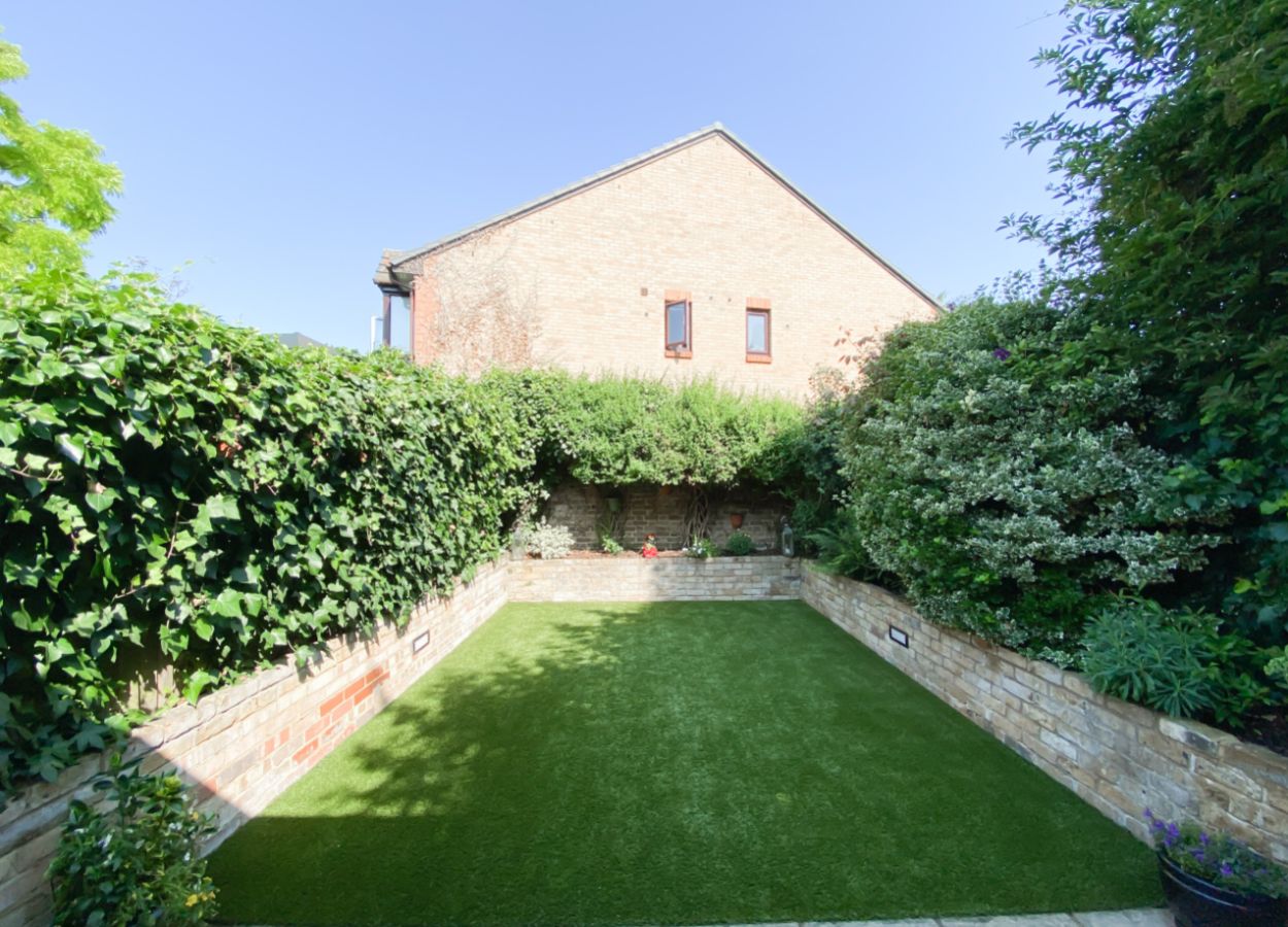 The Rothchilds Project gallery image 5