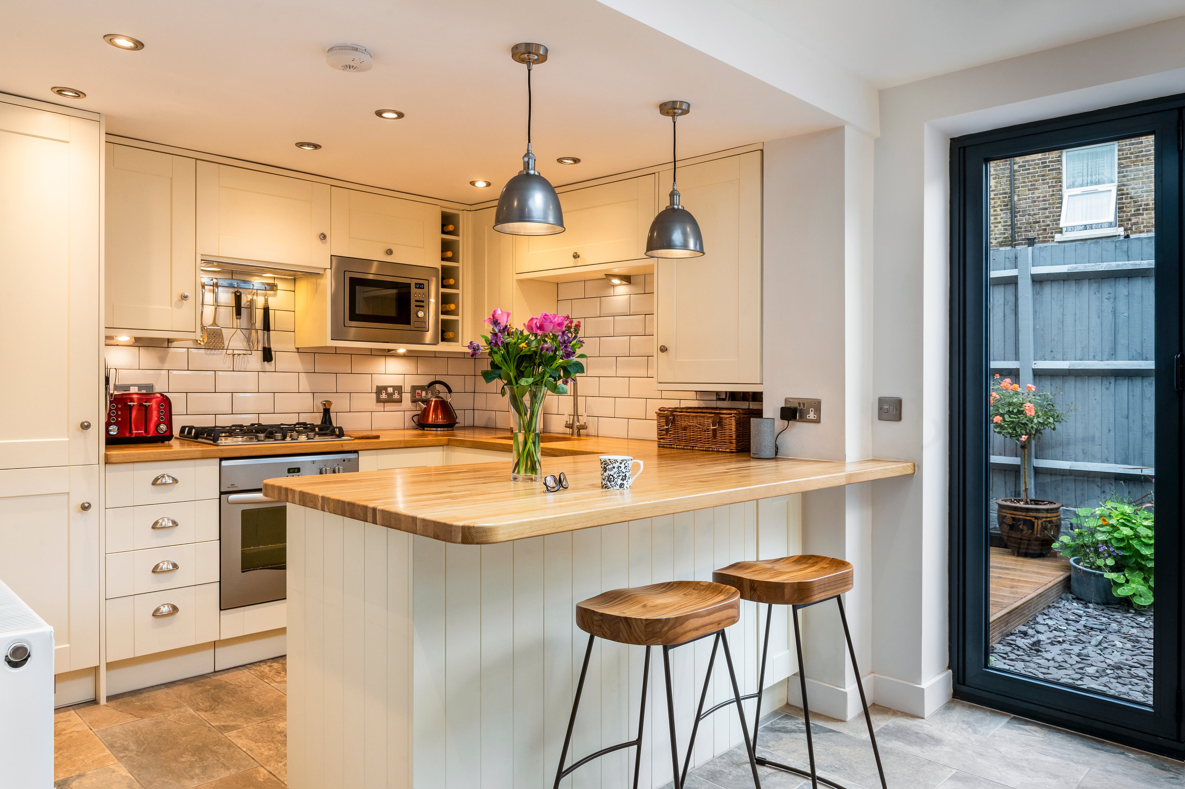 The Charlie gallery image 1